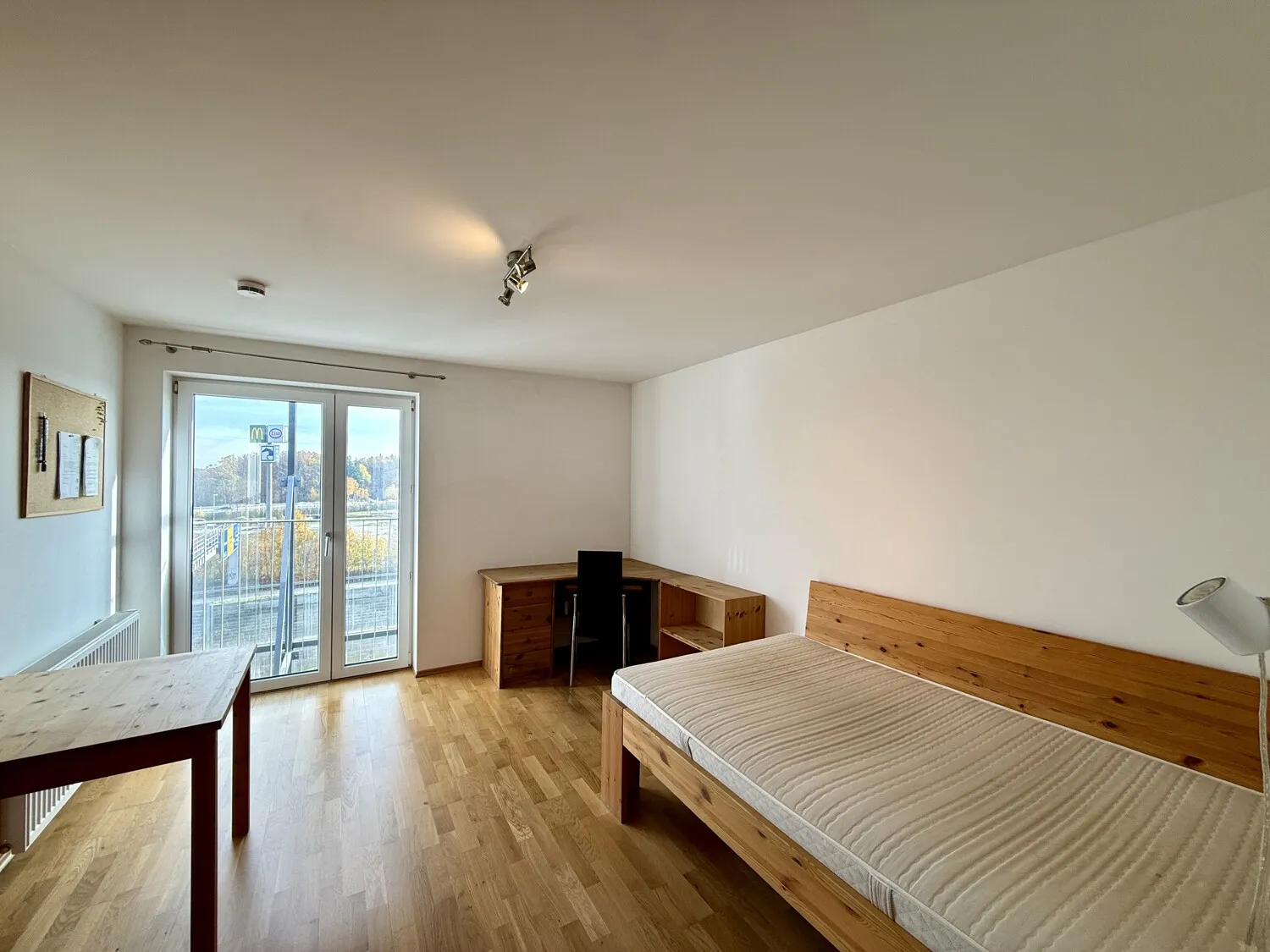 Modernes 1-Zimmer-Apartment in der „Studentenstadt Pentling“ – Helle Wohlfühloase mit durchdachtem Grundriss