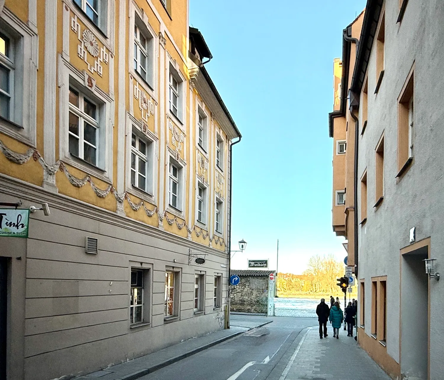 Weiße-Hahnen-Gasse