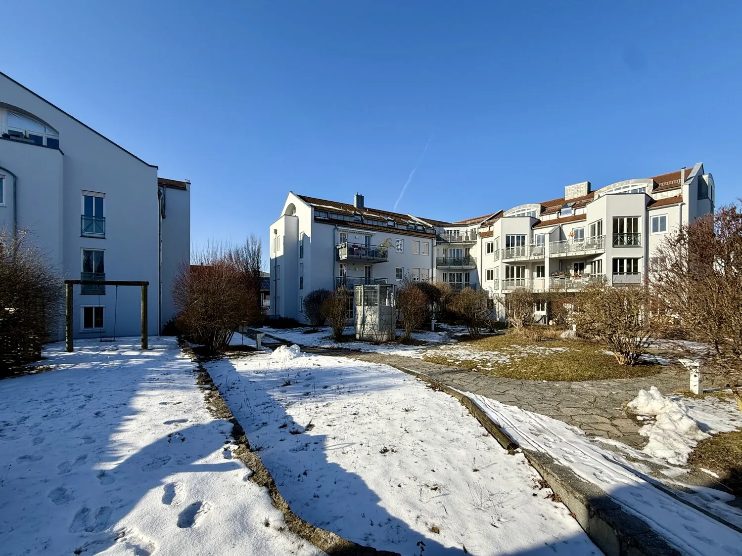 sehr gepflegte Wohnanlage