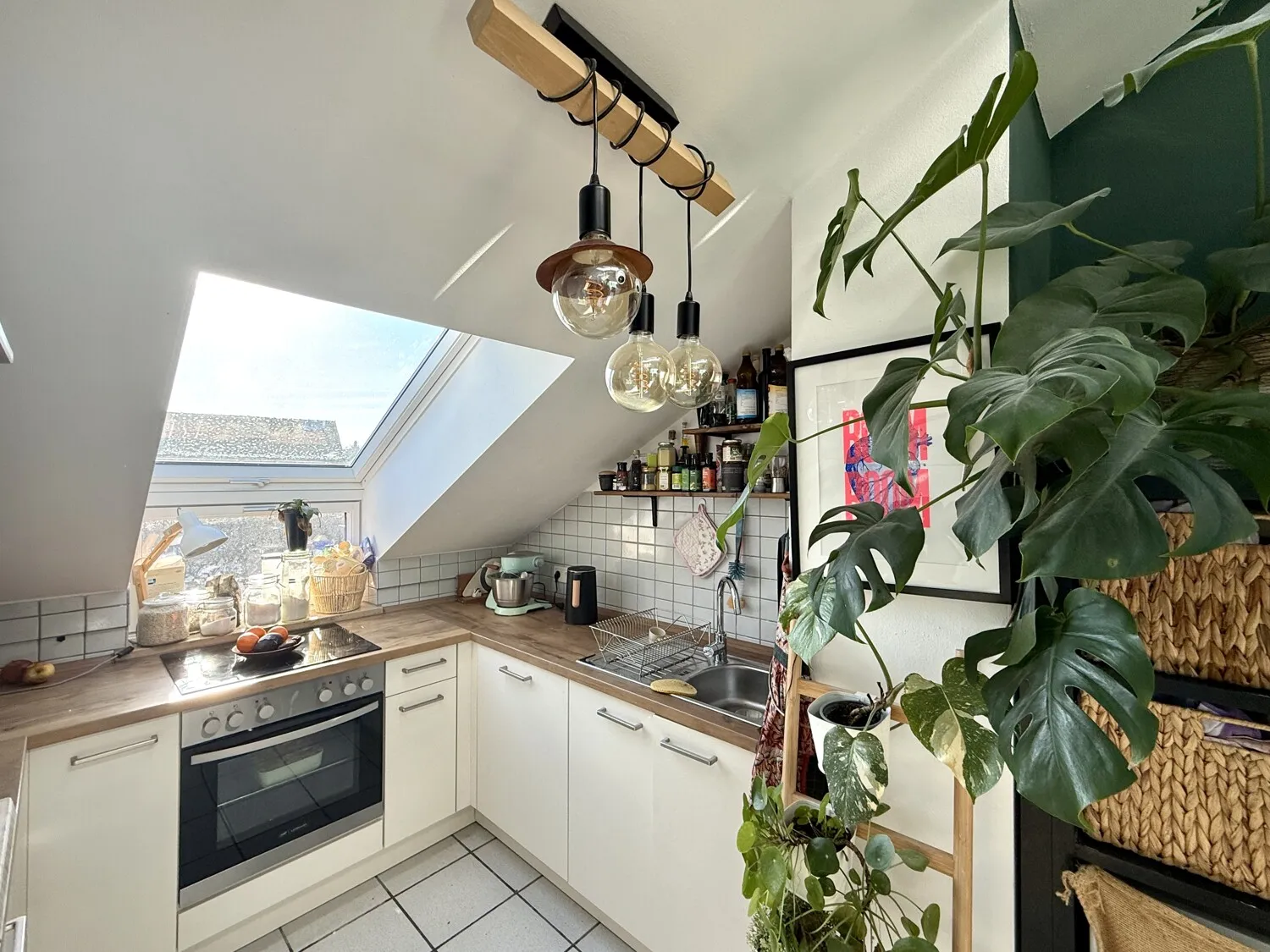 Küche mit Einbauküche