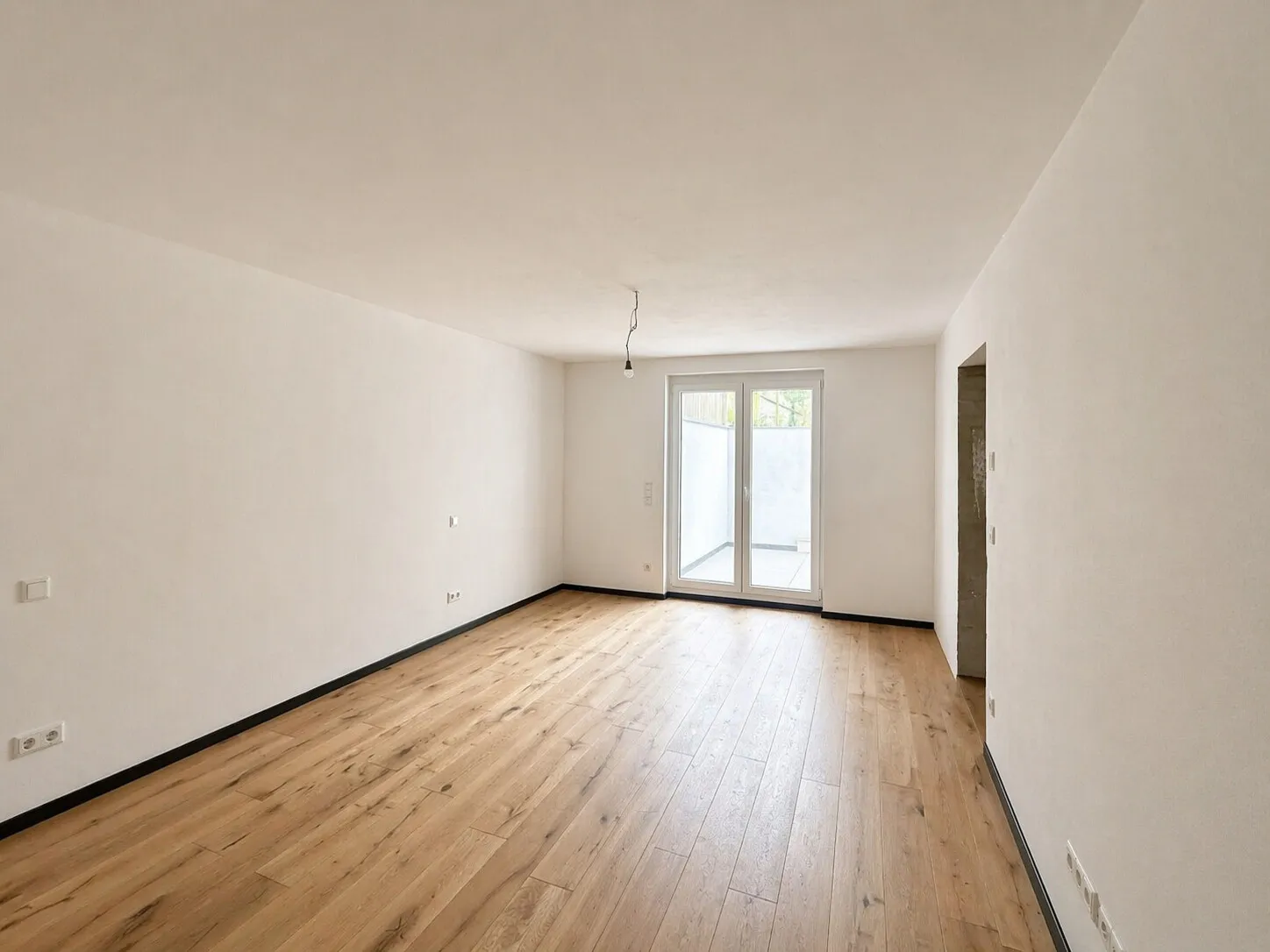 Souterrain Wohnung