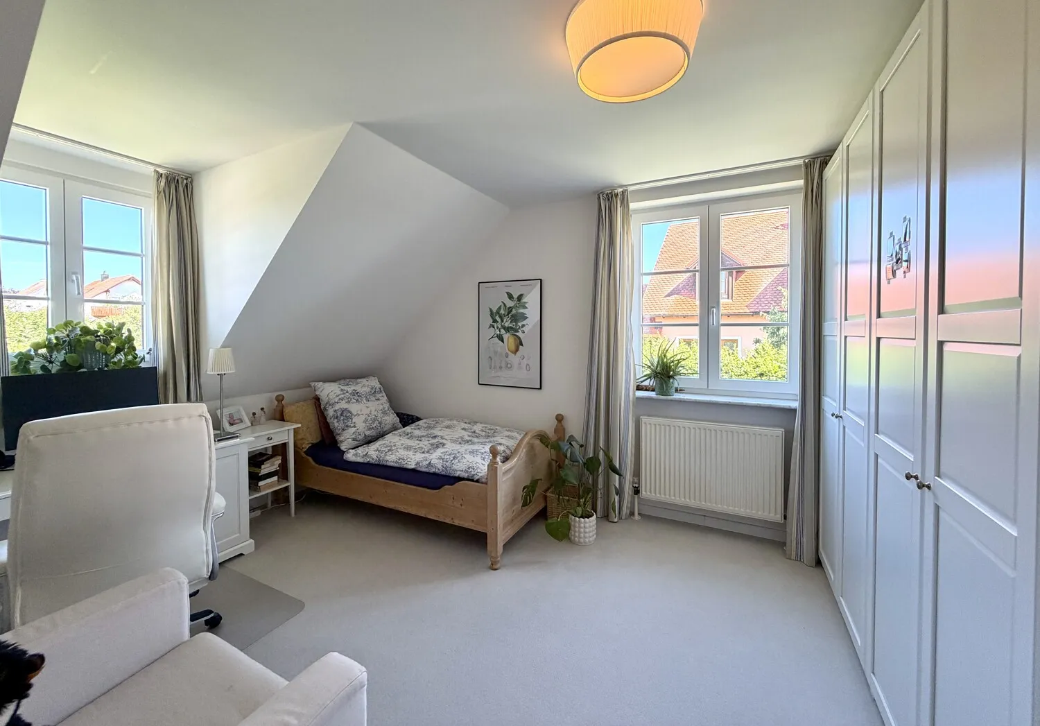 Gemütliches Kinderzimmer mit viel Platz