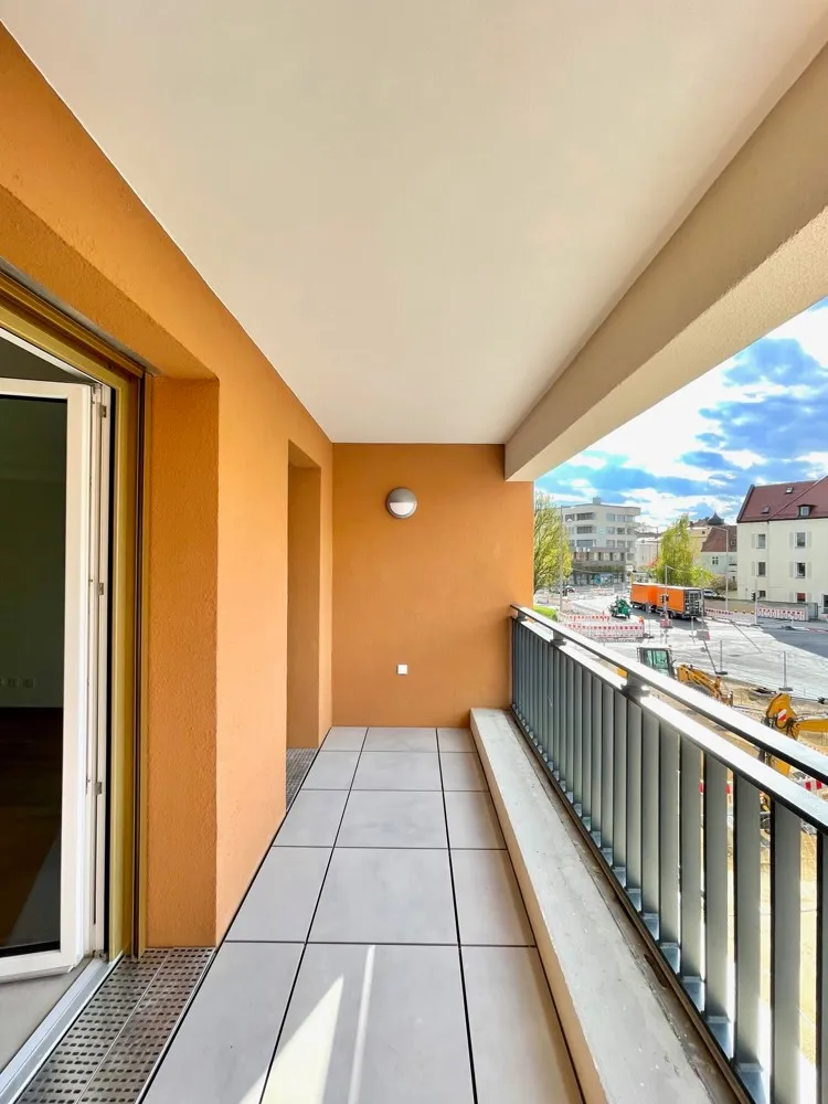 großer West-Balkon