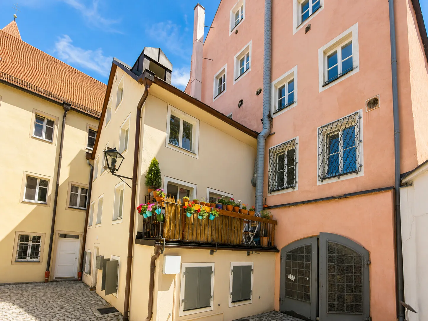 historisches Wohn- und Geschäftshaus am Herzogshof
