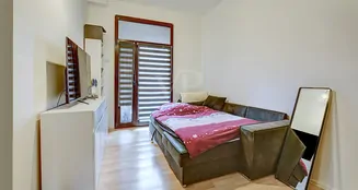 von_poll_real_estate_property_24070026K_image_20