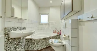 von_poll_real_estate_property_24070026K_image_24