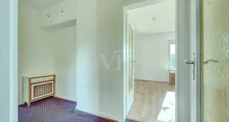 von_poll_real_estate_property_24070019_image_3