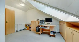 von_poll_real_estate_property_24070025_image_23