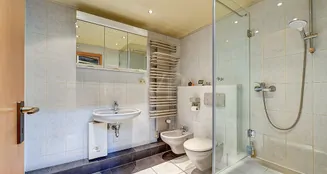 von_poll_real_estate_property_24070025_image_18