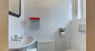 von_poll_real_estate_property_24070025_image_14