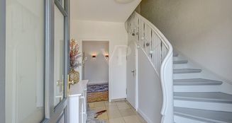 von_poll_real_estate_property_25070010_image_2