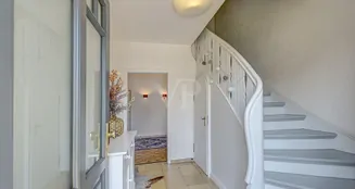 von_poll_real_estate_property_25070010_image_2