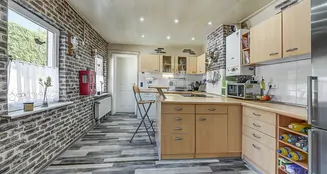 von_poll_real_estate_property_25070013_image_9