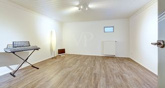 von_poll_real_estate_property_25070009_image_18