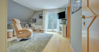 von_poll_real_estate_property_25070022_image_11