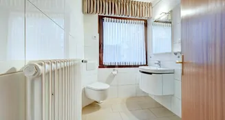 von_poll_real_estate_property_24070023A+B_image_11