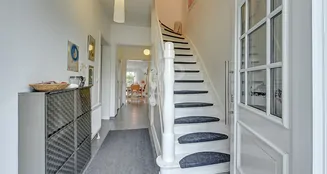 von_poll_real_estate_property_25070018_image_2