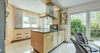 von_poll_real_estate_property_25070021_image_4