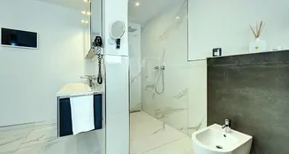 von_poll_real_estate_property_25070017_image_18