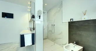 von_poll_real_estate_property_25070017_image_18