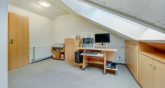 von_poll_real_estate_property_24070025K_image_23