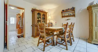 von_poll_real_estate_property_24070025K_image_11