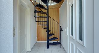 von_poll_real_estate_property_25070002NH_image_6