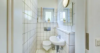 von_poll_real_estate_property_25070002NH_image_9