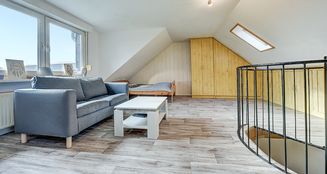 von_poll_real_estate_property_25070002NH_image_3