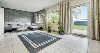 von_poll_real_estate_property_25070002NH_image_7