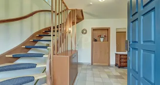 von_poll_real_estate_property_25070026_image_2