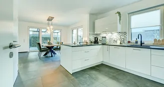 von_poll_real_estate_property_25070031_image_3