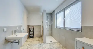 von_poll_real_estate_property_25070031_image_28