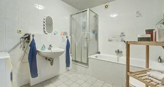 von_poll_real_estate_property_25070024_image_17