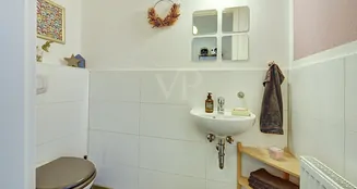 von_poll_real_estate_property_25070018K_image_15