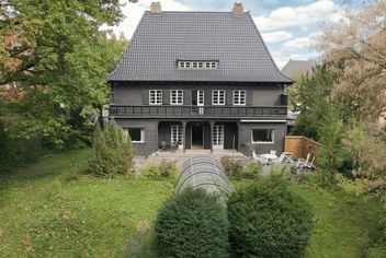 von Poll Immobilien GmbH