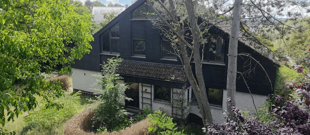 Sanierungsobjekt mit Wow-Faktor - Langenbuch Architektenhaus