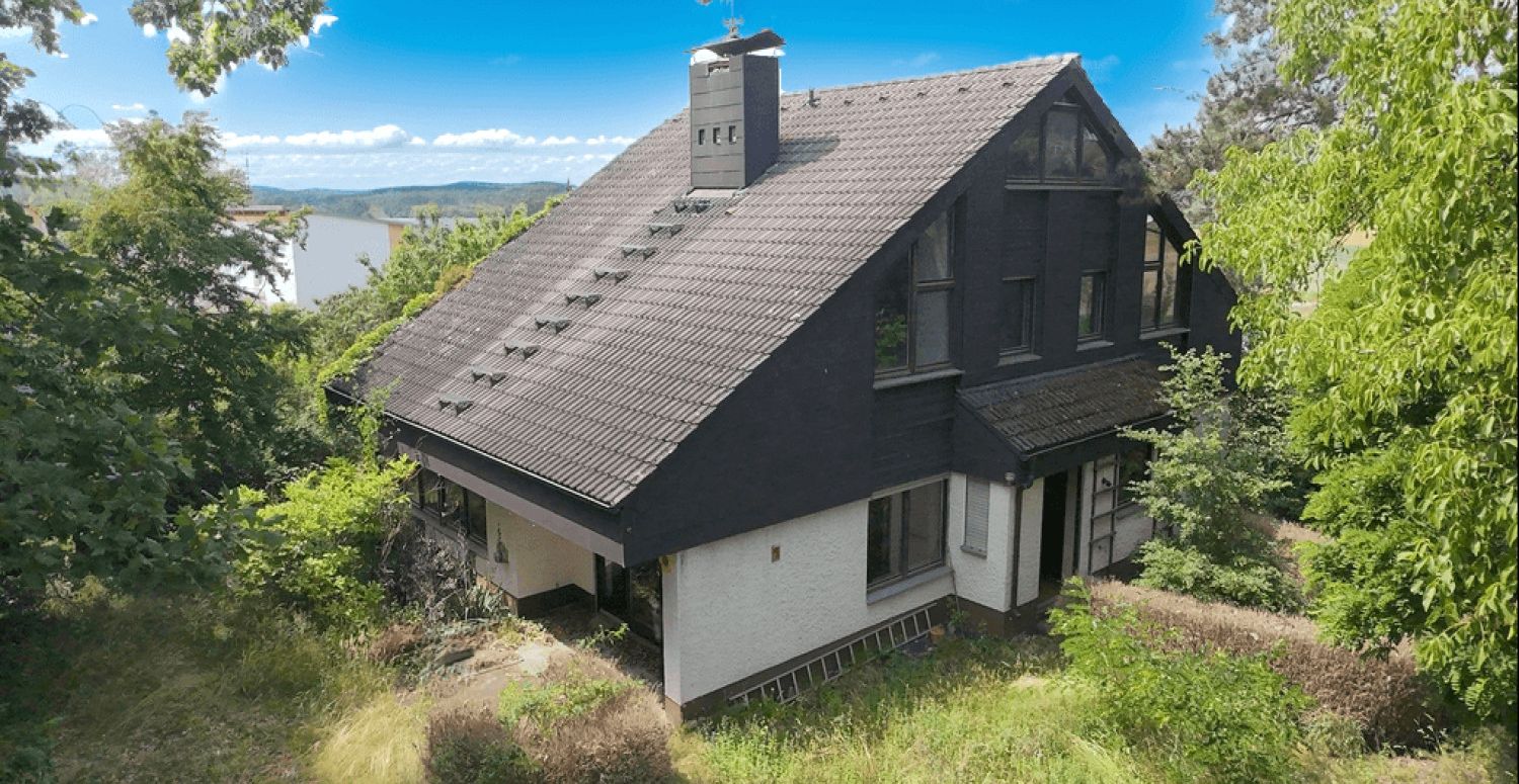 Sanierungsobjekt mit Wow-Faktor - Langenbuch Architektenhaus