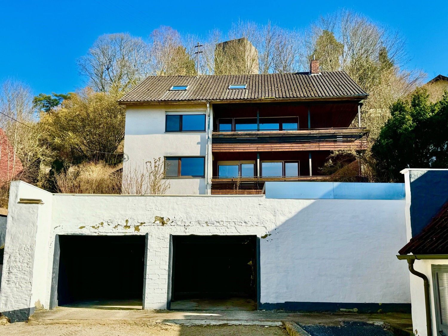 Sanierungsbedürftiger Resthof mit viel Potenzial und Platz für Handwerkerträume