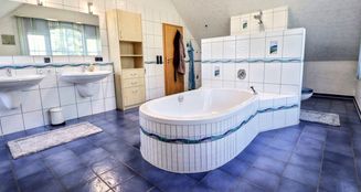 von_poll_real_estate_property_25125048_image_10