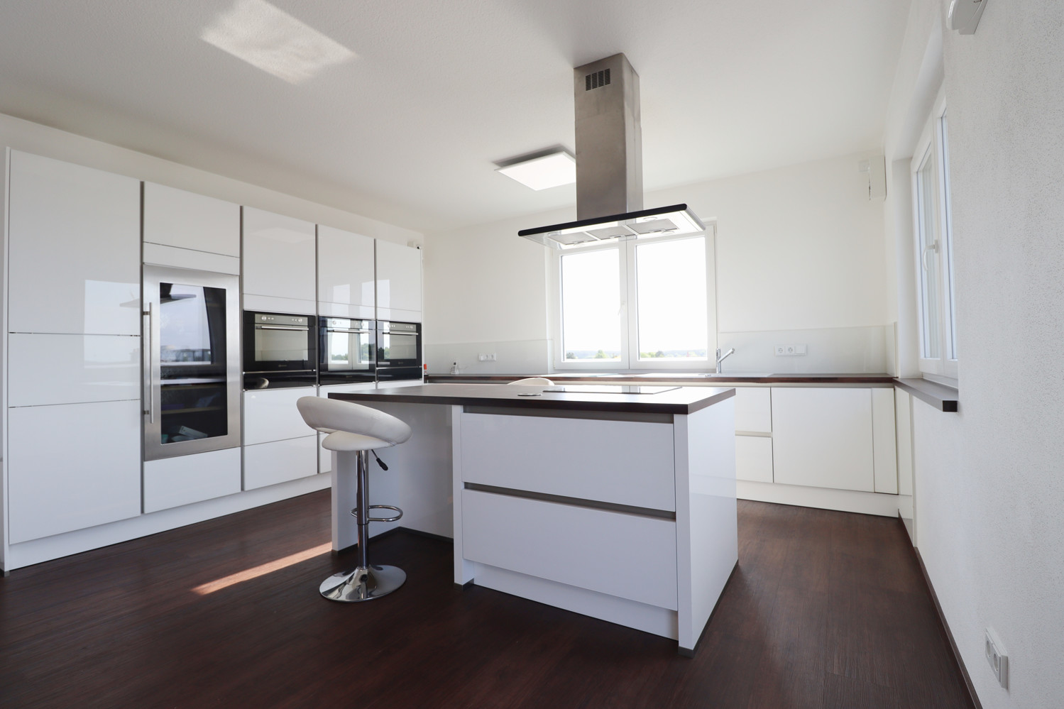 Wohnen mit Weitblick – elegantes Penthouse mit Panoramaterrasse & 3 Stellplätzen