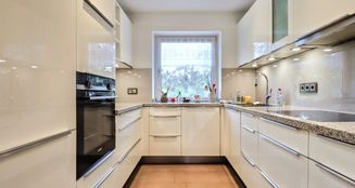 von_poll_real_estate_property_25125068_image_0