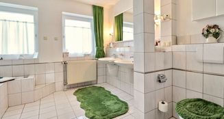 von_poll_real_estate_property_25125063_image_13