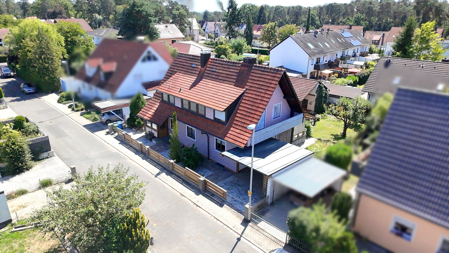 Sind Sie bereit? Einfamilienhaus, idyllischer Garten,  nahe zum See gelegen, hübsches Nebengebäude