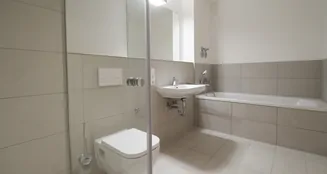 von_poll_real_estate_property_25125099_image_9