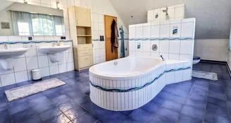 von_poll_real_estate_property_25125110_image_9