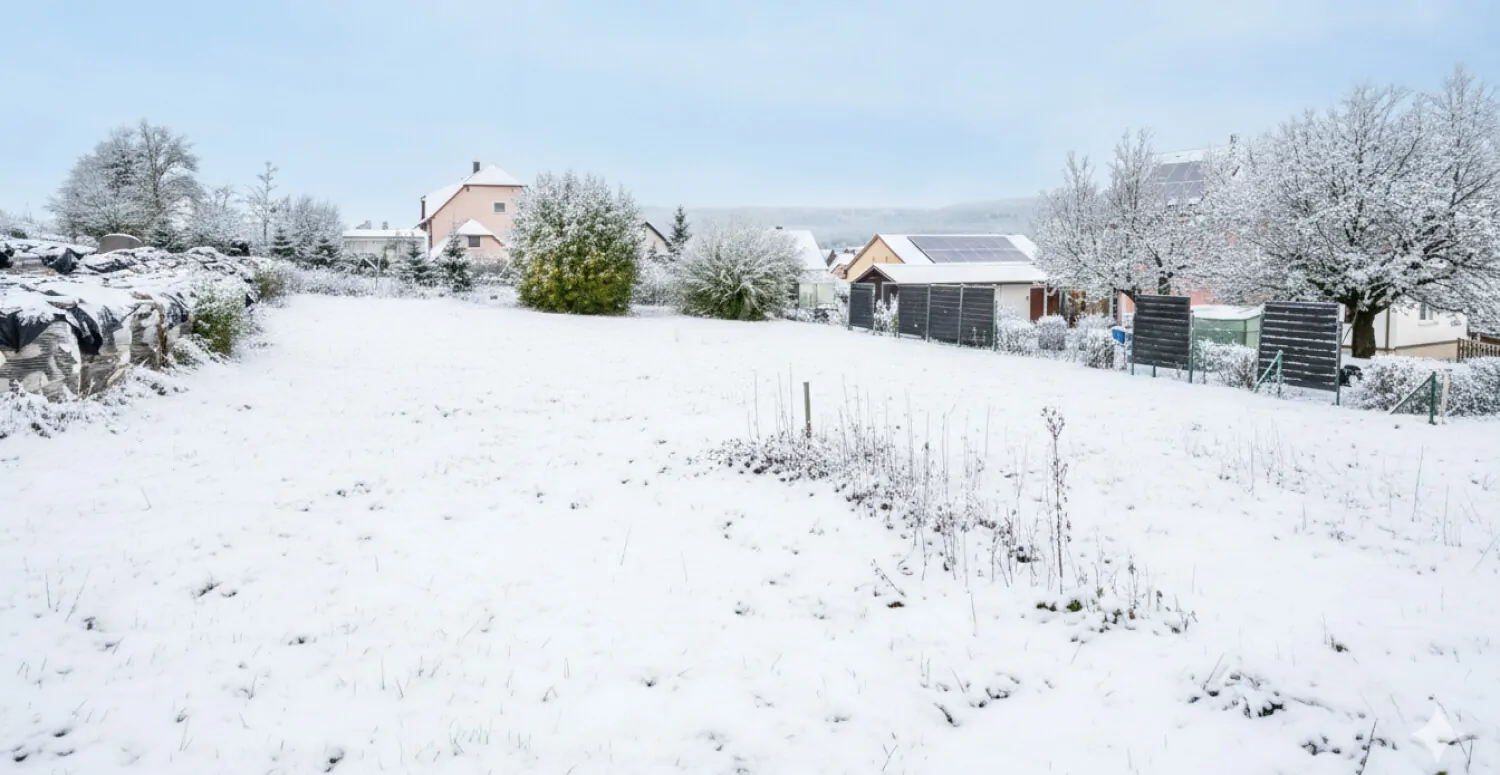 Traumhaftes, voll erschlossenes Baugrundstück in Top-Lage nahe Forchheim und Erlangen