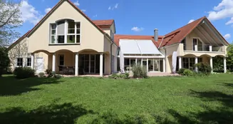 von_poll_real_estate_property_26125004_image_1