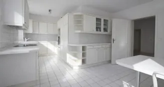 von_poll_real_estate_property_26125005_image_2