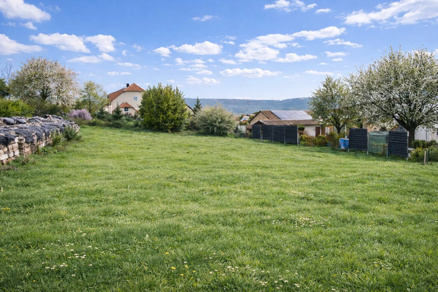 Bauen im Grünen mit perfekter Anbindung nach Erlangen und Forchheim